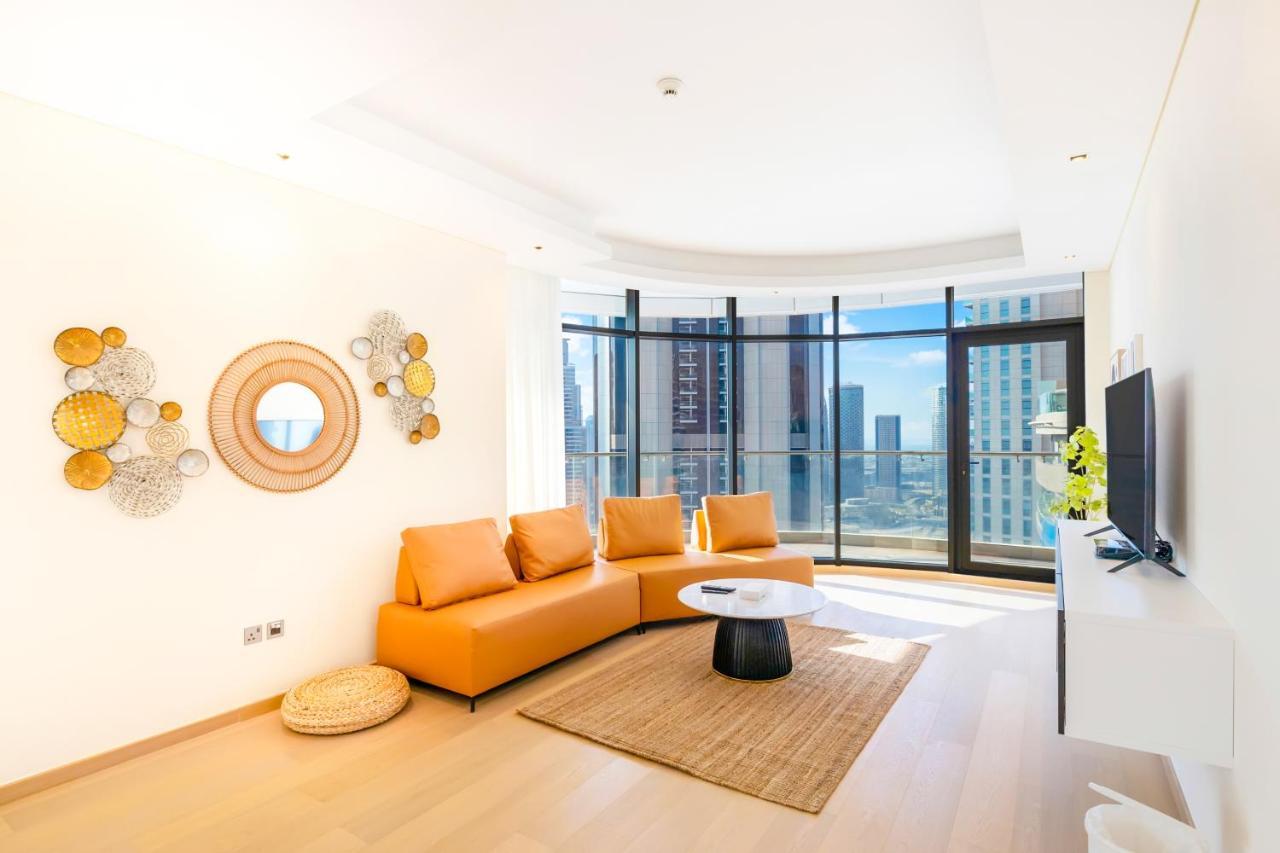 Fam Living - Rp Heights - 3 Mins Walk To Burj Khalifa & Dubai Mall Downtown Dubai Exterior foto