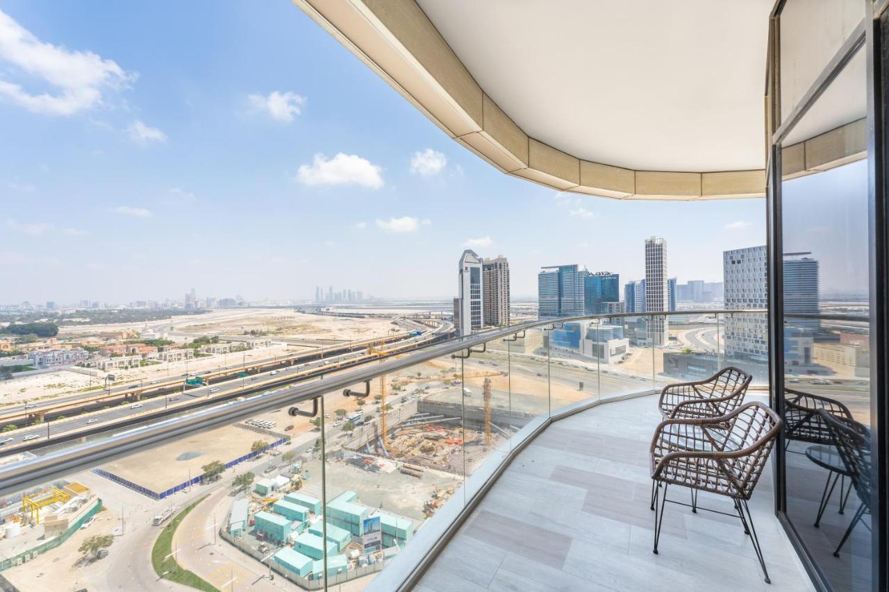 Fam Living - Rp Heights - 3 Mins Walk To Burj Khalifa & Dubai Mall Downtown Dubai Exterior foto