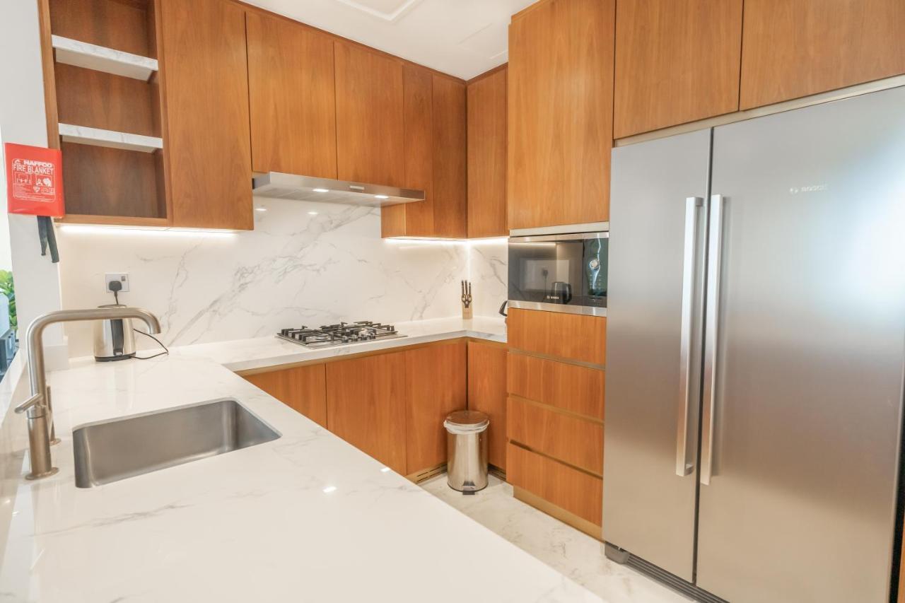 Fam Living - Rp Heights - 3 Mins Walk To Burj Khalifa & Dubai Mall Downtown Dubai Exterior foto